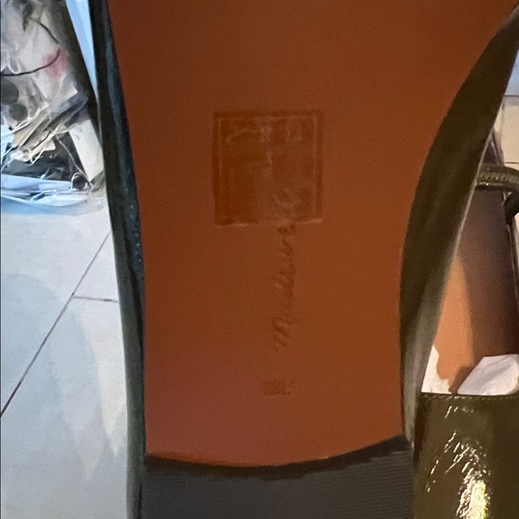 Madewell Greta patent leather flats - Picture 4 of 5